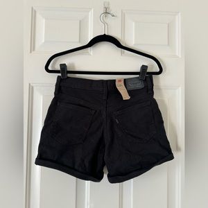**NWT** Levi Black Mid-Length Shorts
